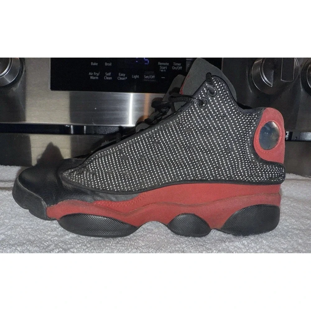 Air Jordan 13 Bred Retro Size 6.5y GS Black Red Sneakers 2017 414574-004